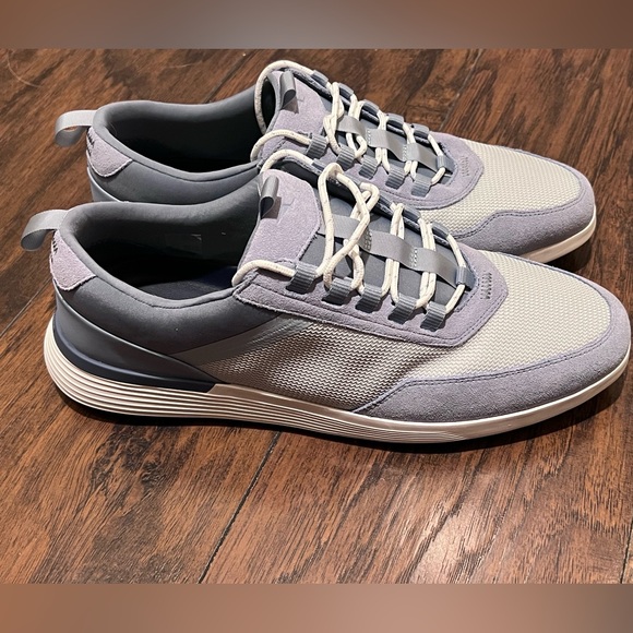 Wolf and Shepherd Crossover Victory Trainer shoes - Picture 1 of 8